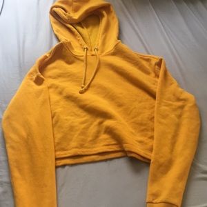 Yellow half hoodie